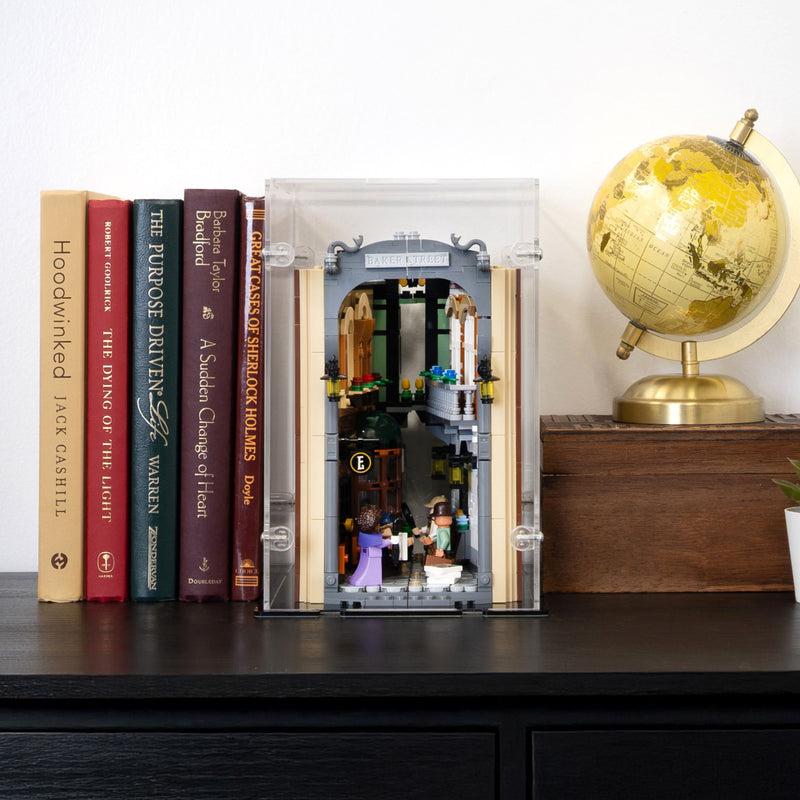 Sherlock Holmes: Book Nook Display Case for LEGO 10351 (Closed)