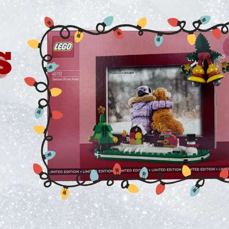 Taking a Quick Look At the LEGO GWP - 40702 Christmas Picture Frame