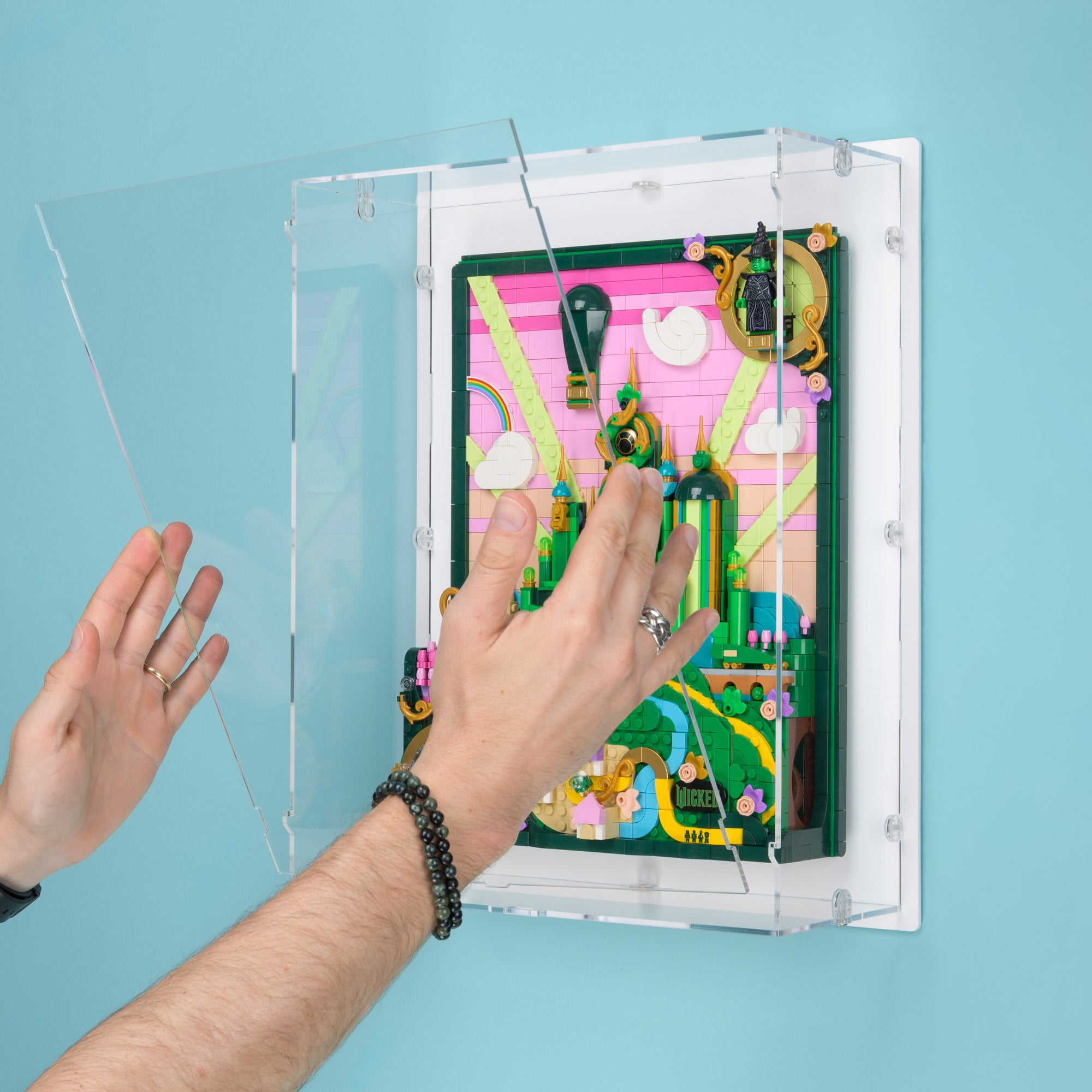 Emerald City Art LEGO 75685 Wall Mounted Display Case | iDisplayit