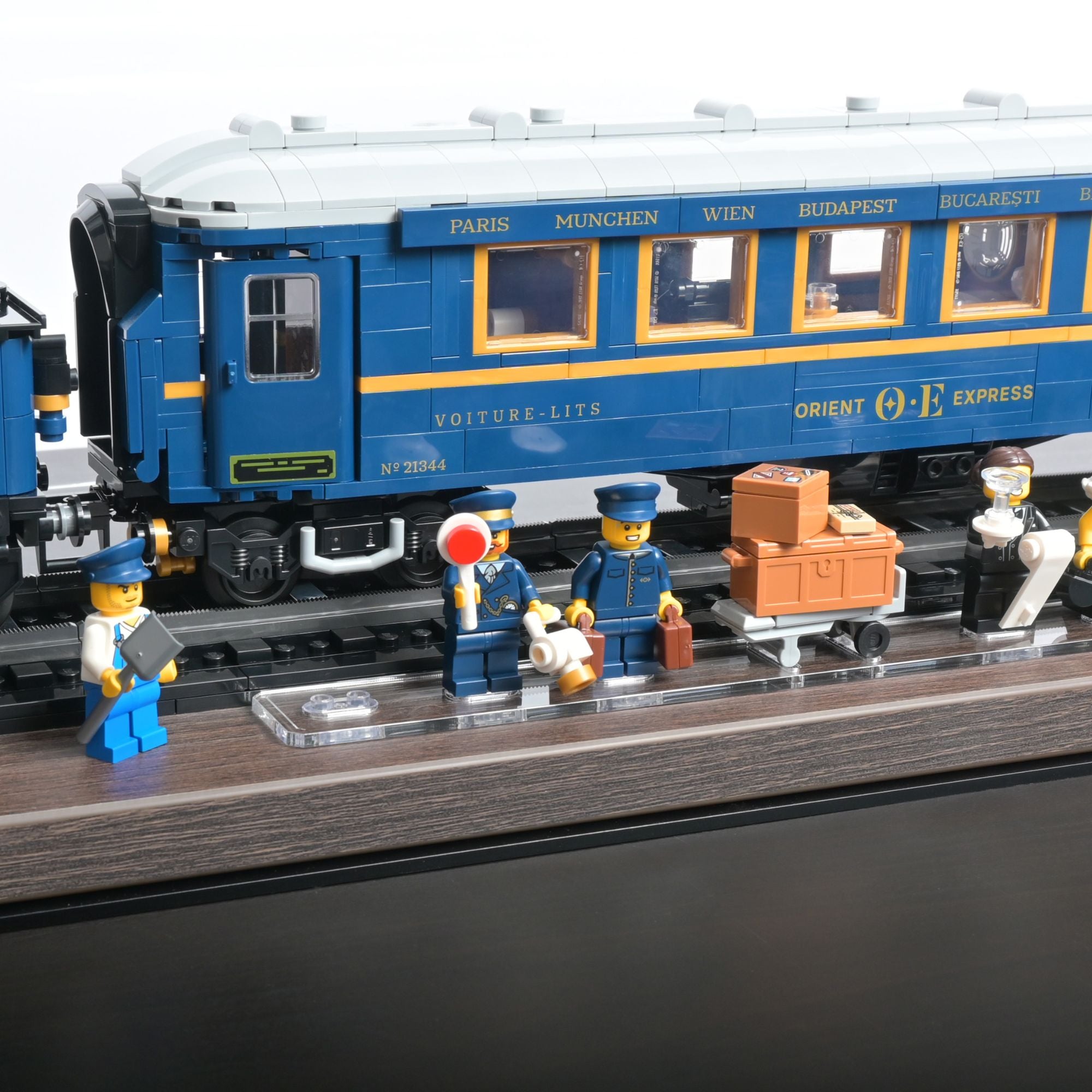 Acrylic Display Case for The Orient Express Train | iDisplayit US