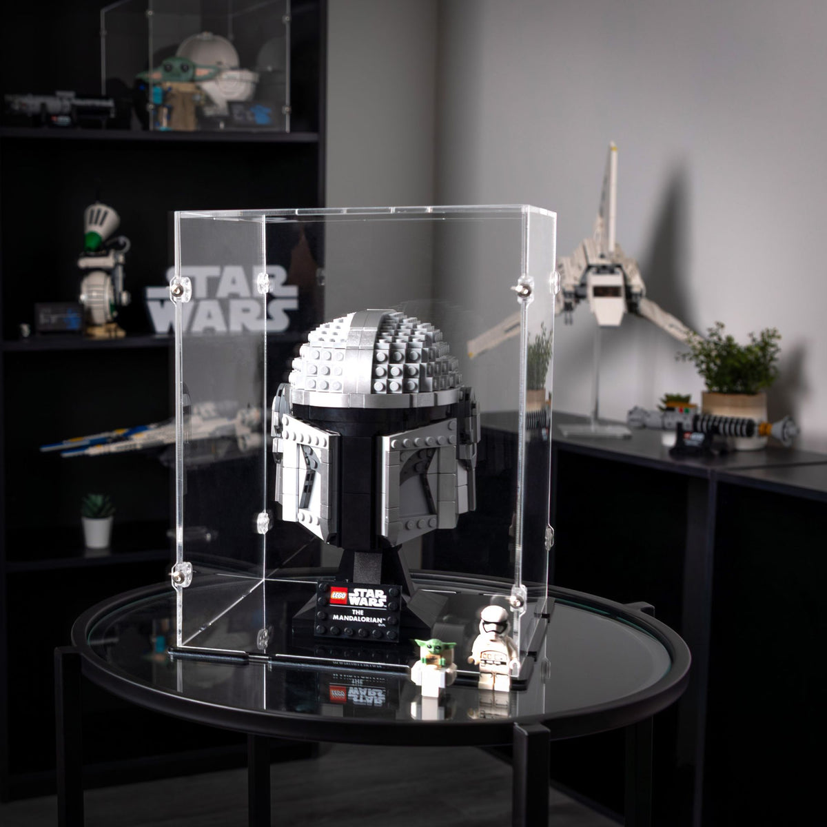LEGO Star Wars The Mandalorian Helmet Display Case | iDisplayit