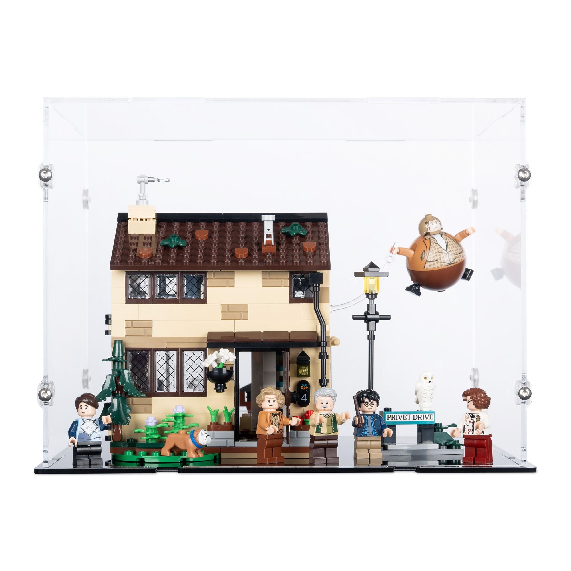 Display Case for LEGO Privet Drive: Aunt Marge's Visit