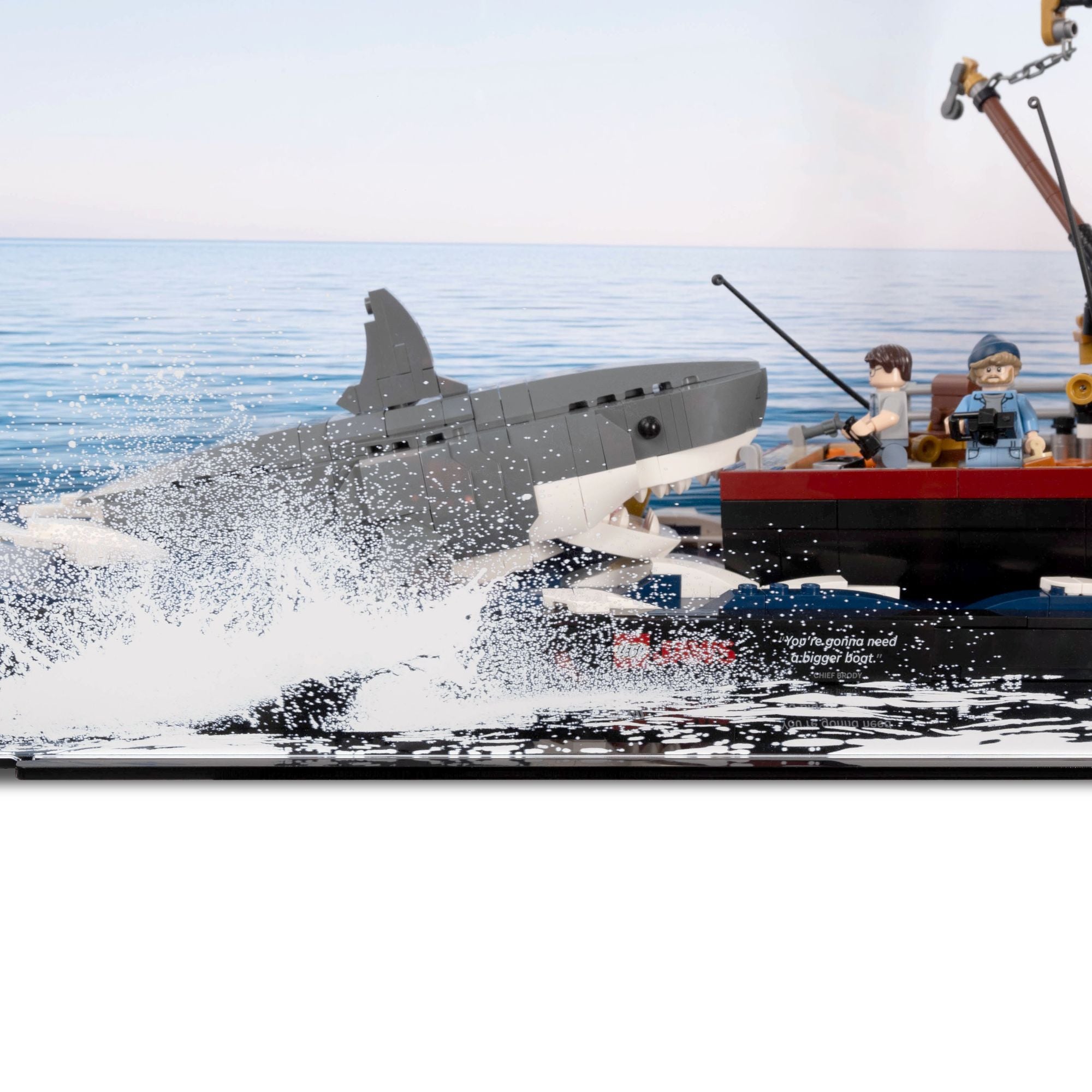 海ボーズ Acrylic Display Case for LEGO 21350 Jaws | iDisplayit USA