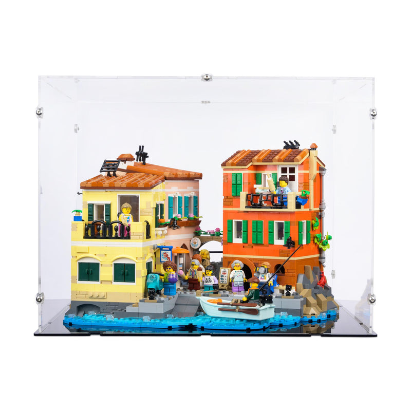 39 x 32 x 30cm Display Case